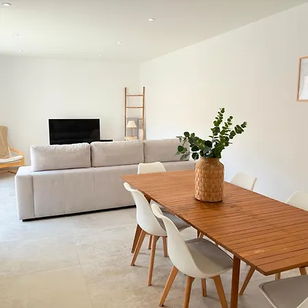 Hébergement de vacances L’écurie - Maison Neuve 5 Personnes, Piscine