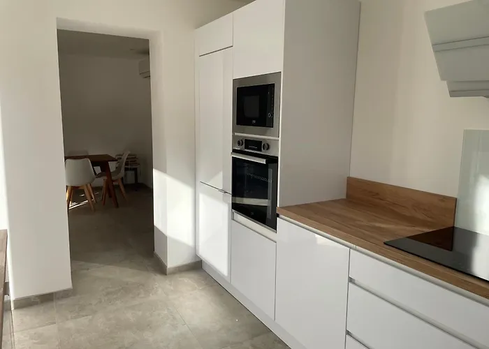 L’écurie - Maison Neuve 5 Personnes, Piscine Сasa de vacaciones Portiragnes